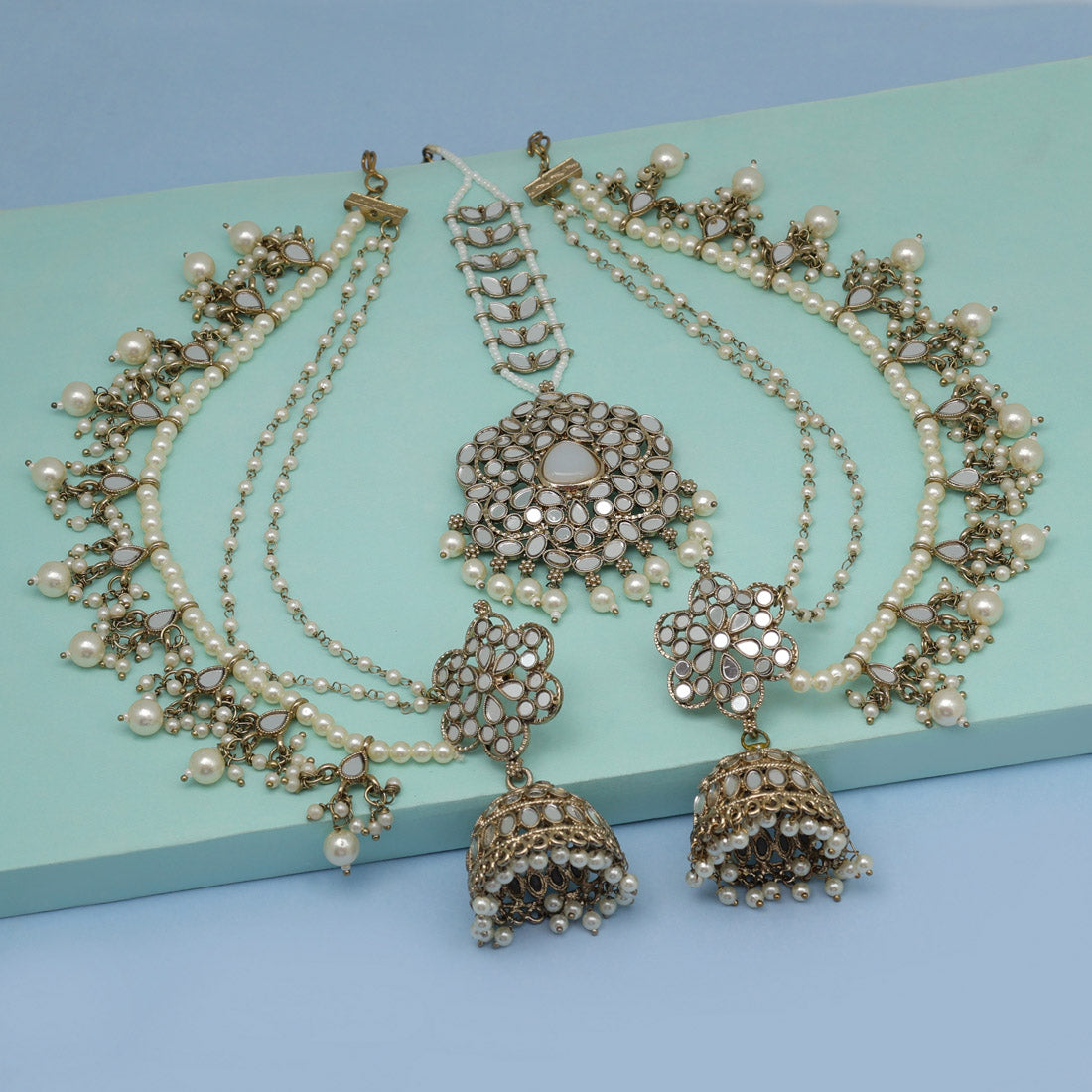 White Color Mirror Kundan Earrings With Maang Tikka (MTKE471WHT)