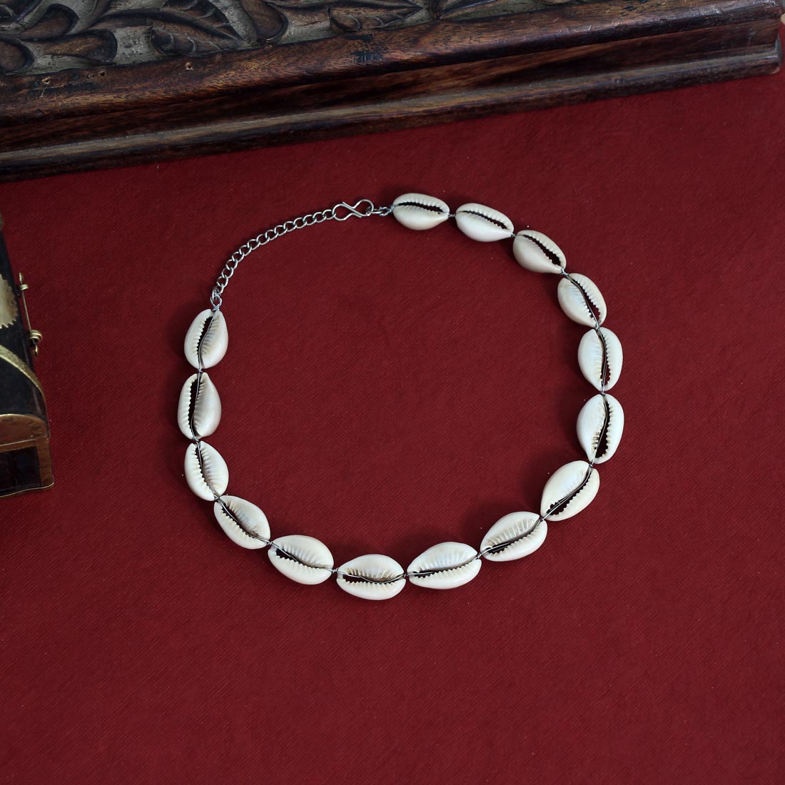 White Color Kodi Necklace (GSN1630WHT)