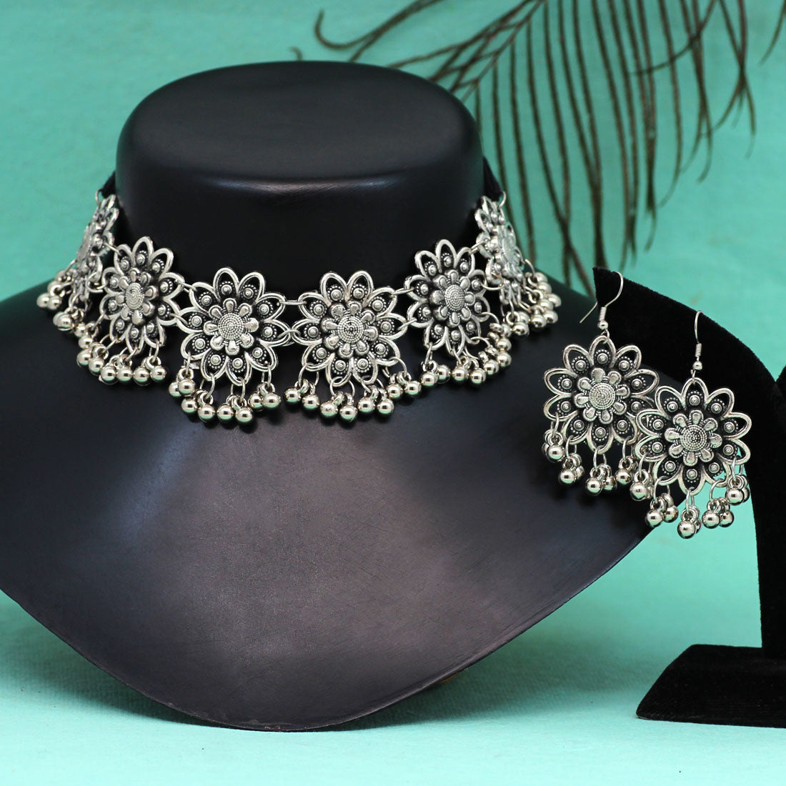 Silver Color Choker Oxidised Necklace Set (GSN1670SLV)