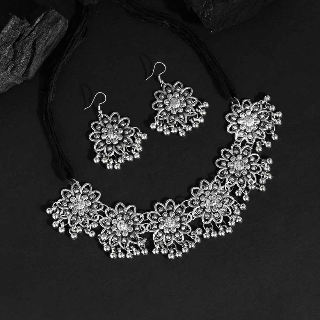 Silver Color Choker Oxidised Necklace Set (GSN1670SLV)