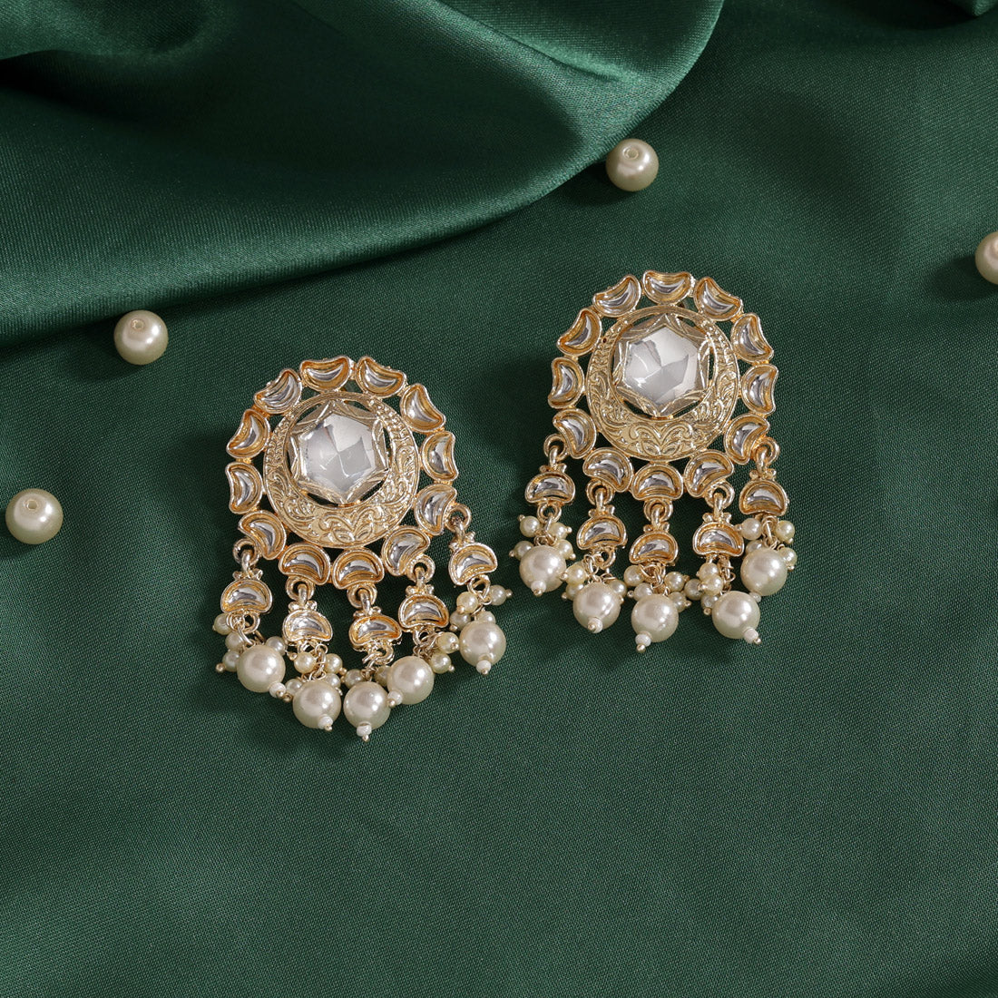 White Color Kundan Earrings (KDE801WHT)