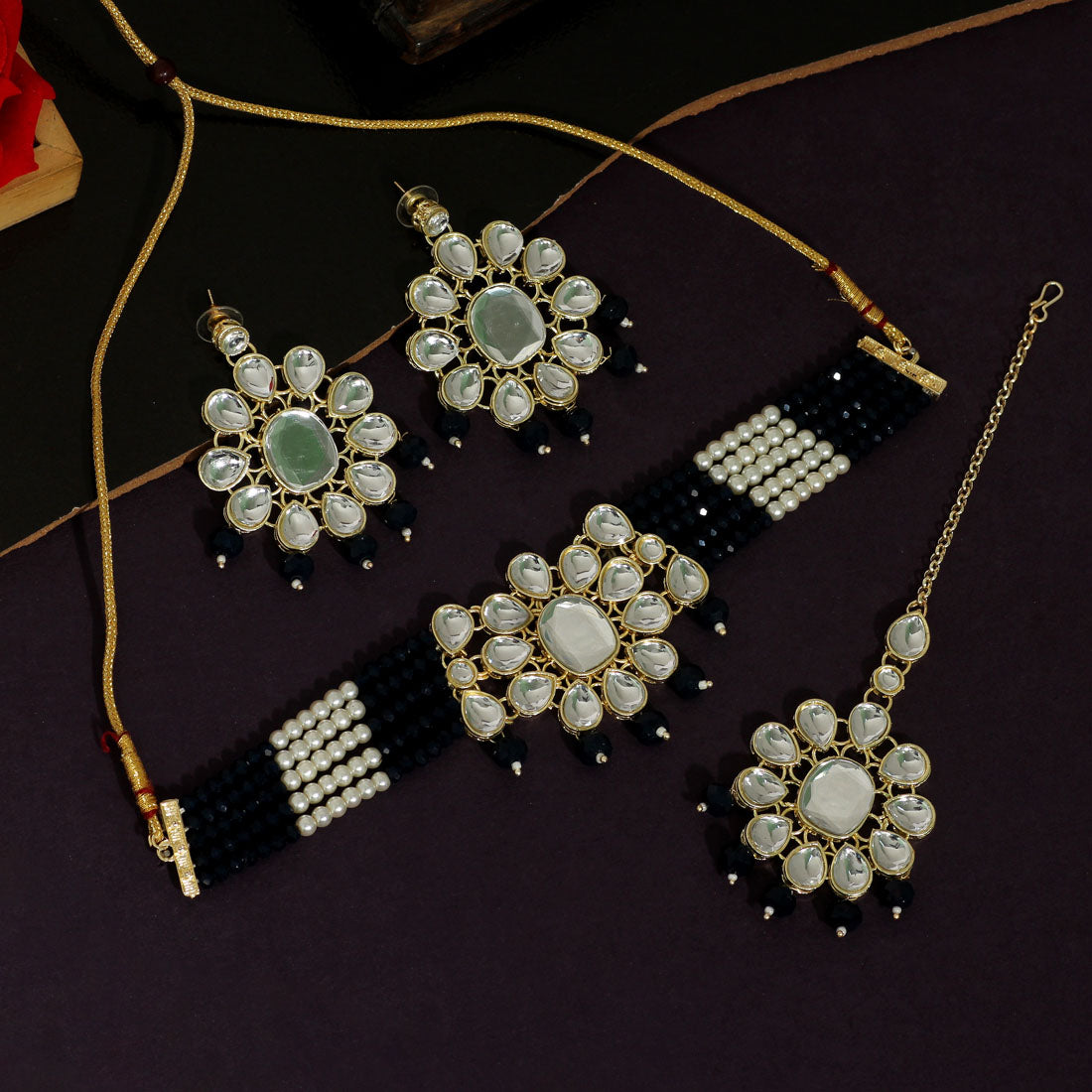 Black & White Color Choker Kundan Necklace Set (KN1194NBLU)