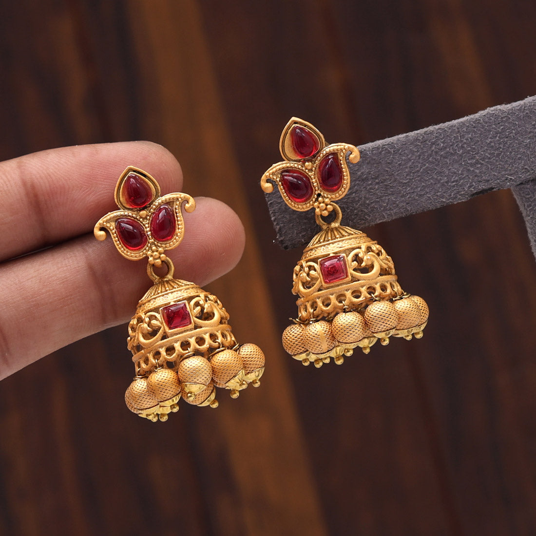 Rani Color Matte Gold Jhumka (MGE240RNI)